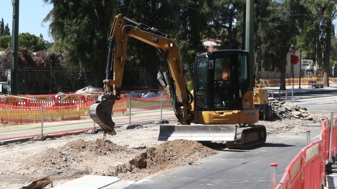 Η αντιπαράθεση για τη Βασιλίσσης Όλγας συνεχίζεται.