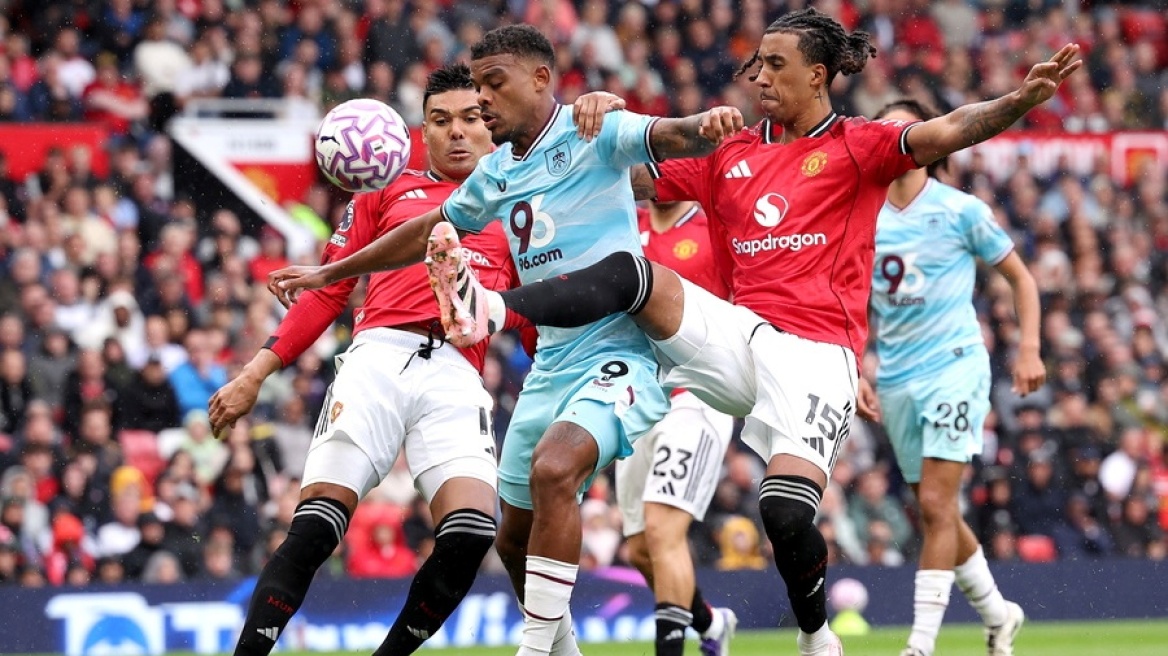 Premier League: Επιτέλους νίκη για τη Γιουνάιτεντ, 3-2 την Μπέρνλι με πέναλτι στο 97' - Δείτε τα γκολ
