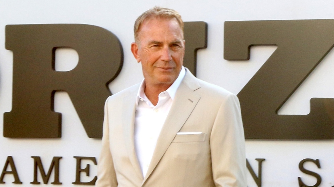 Ο Κέβιν Κόστνερ βγαίνει και πάλι ραντεβού μετά το διαζύγιό του με την Κριστίν Μπαουμγκάρτνερ
