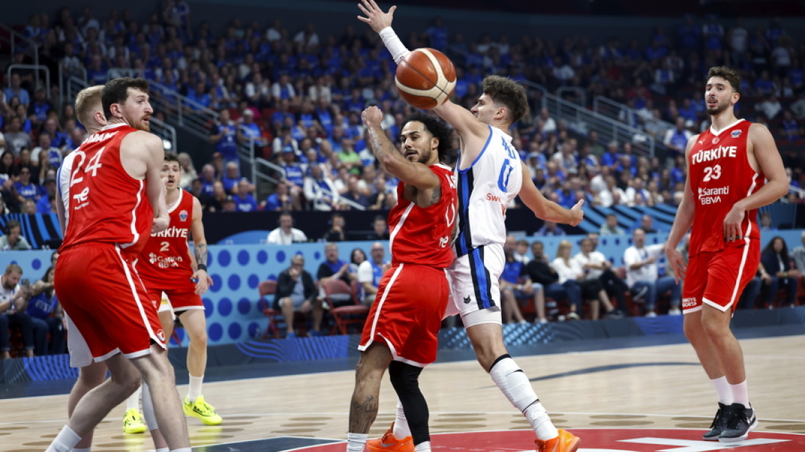 EuroBasket 2025: Η Τουρκία νίκησε άνετα 84-64 την Εσθονία και συνέχισε το αήττητο σερί της