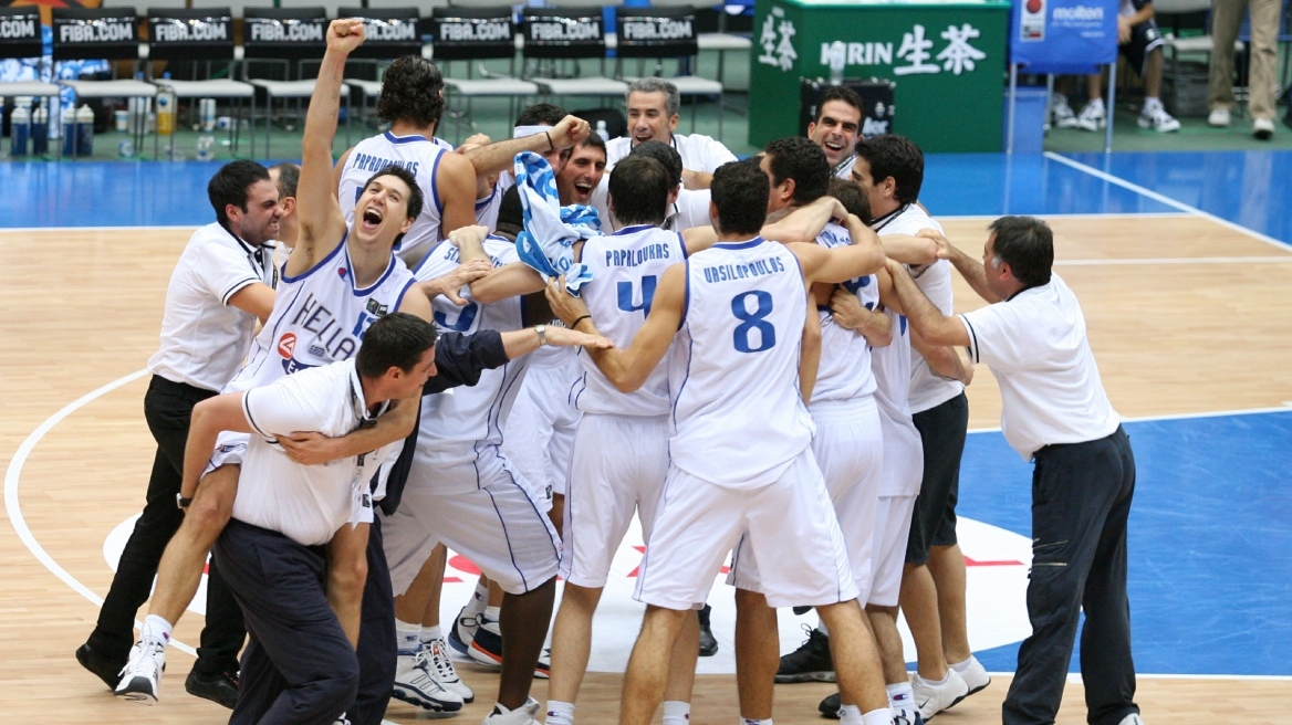 Όταν οι Ελληνες σόκαραν τους αλαζόνες Αμερικάνους - Το έπος της Εθνικής στη Σαϊτάμα κόντρα στις ΗΠΑ σαν σήμερα το 2006