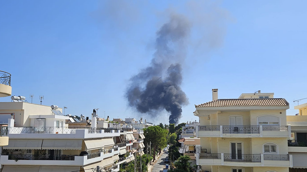 Έσβησε η φωτιά στο μουσικό σχολείο της Παλλήνης, δεν προκλήθηκαν σοβαρές ζημιές - Δείτε βίντεο από τις φλόγες