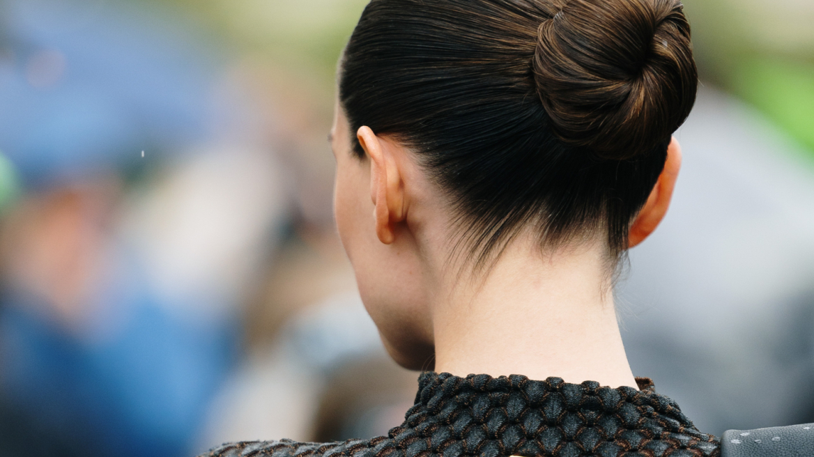 Τριχόπτωση: Οι εξειδικευμένες συνθέσεις που θα δώσουν τη λύση
