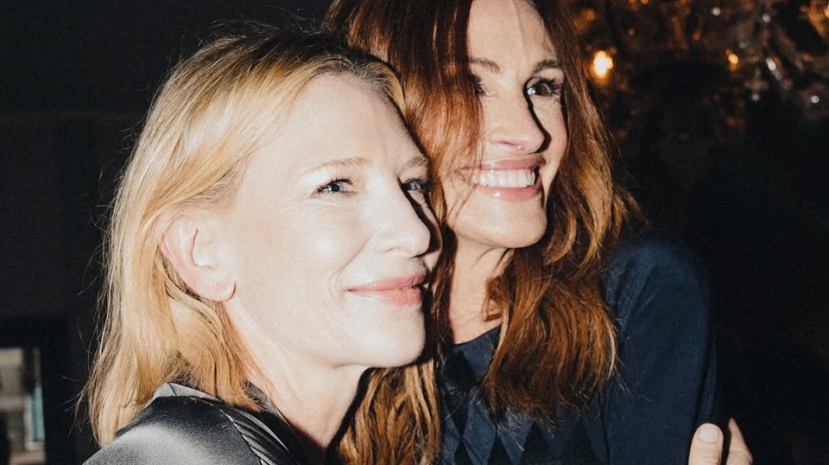 Όταν το Hollywood φτάνει στη Βενετία – Τζούλια Ρόμπερτς και Κέιτ Μπλάνσετ φωτογραφίζονται μαζί