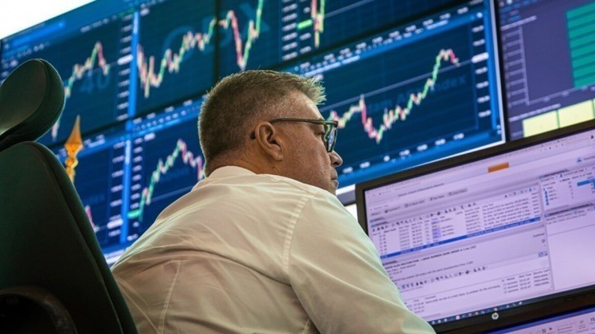 Bloomberg: Καταιγίδα στην αγορά ομολόγων – Τι πυροδοτεί το παγκόσμιο sell-off