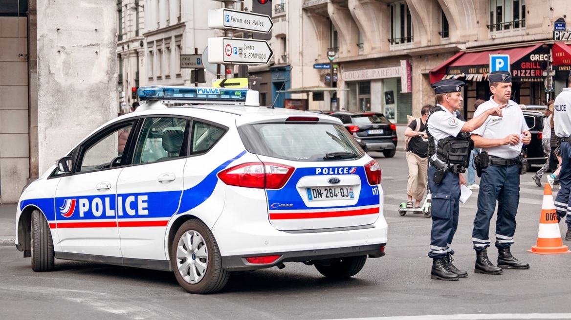 Δύο νεαροί συνελήφθησαν στο Παρίσι με κοσμήματα αξίας 10 εκατ. ευρώ κρυμμένα στα εσώρουχά τους
