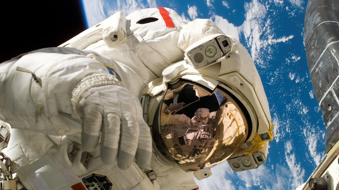 To τερμάτισε απατεώνας που ξεγέλασε 80χρονη στην Ιαπωνία: Την έπεισε ότι είναι αστροναύτης που χρειάζεται χρήματα για να αγοράσει... οξυγόνο