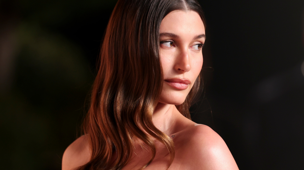 Περιστοματική δερματίτιδα: Όλα όσα πρέπει να γνωρίζουμε για την πάθηση που ταλαιπωρεί και τη Hailey Bieber
