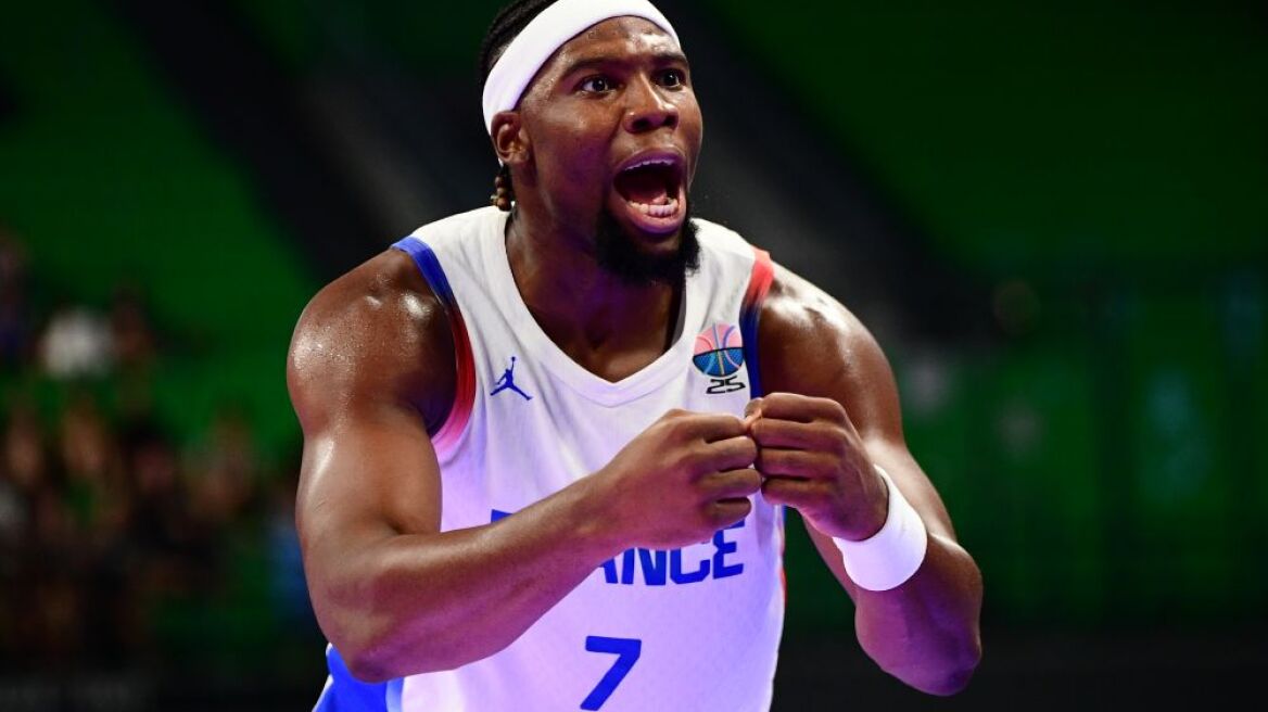 Eurobasket 2025: Πως ο Γιαμπουσέλε έφτιαξε το κομοψοτέχνημά του εναντίον της Πολωνίας