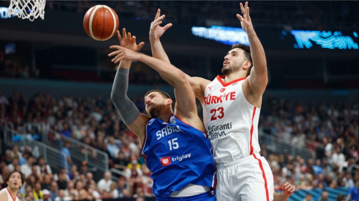 Το τρομερό post της FIBA για Σένγκουν: «Να τον λέτε μπαμπά» 