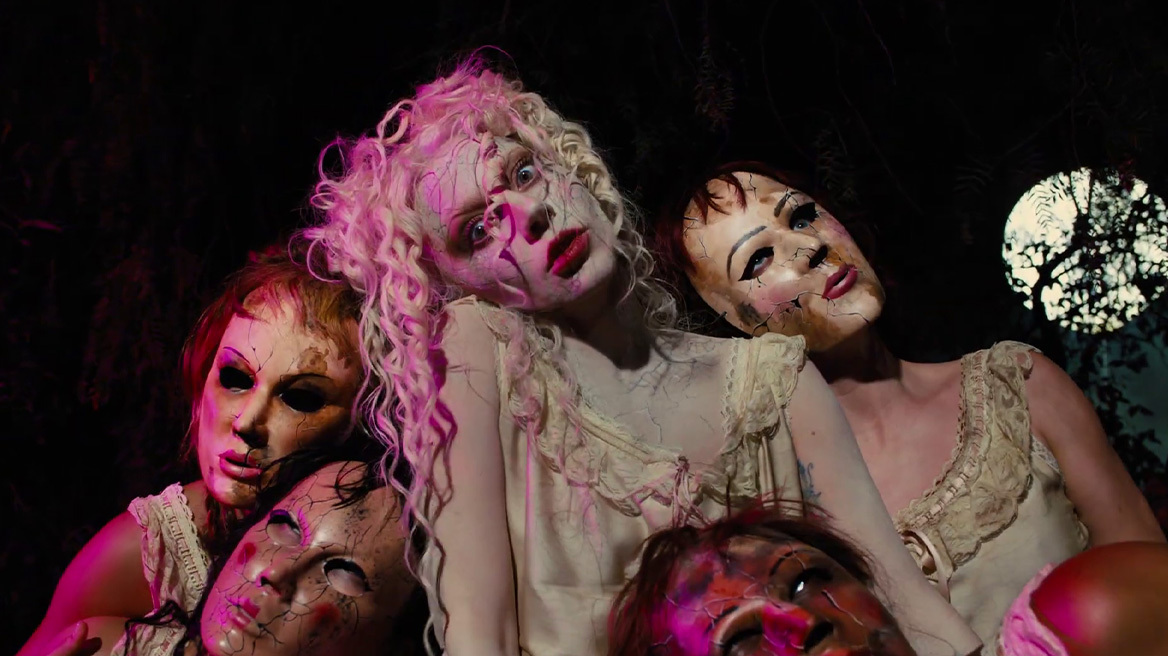 Με την υπογραφή του Τιμ Μπάρτον το νέο βιντεοκλίπ της Lady Gaga