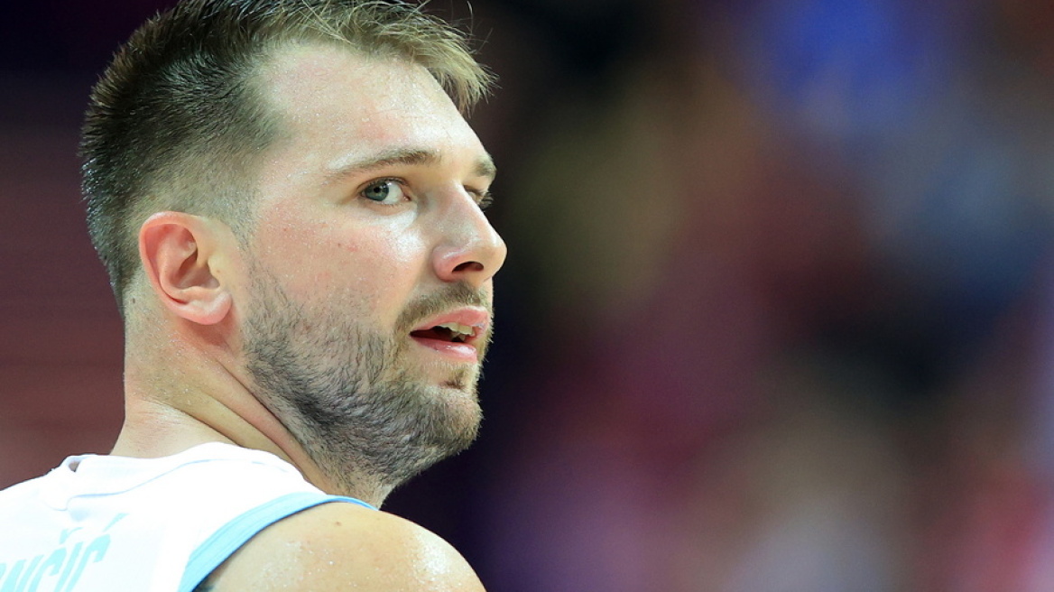 Eurobasket 2025: Σε τρελά κέφια ο Λούκα Ντόντσιτς - Έβαλε τρίποντο από το κέντρο στην προπόνηση της Σλοβενίας - Βίντεο