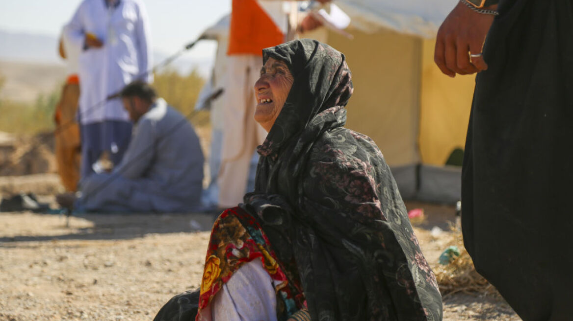 Αφγανιστάν: Γυναίκες πέθαναν αβοήθητες μετά τον σεισμό λόγω των κανόνων των Ταλιμπάν

