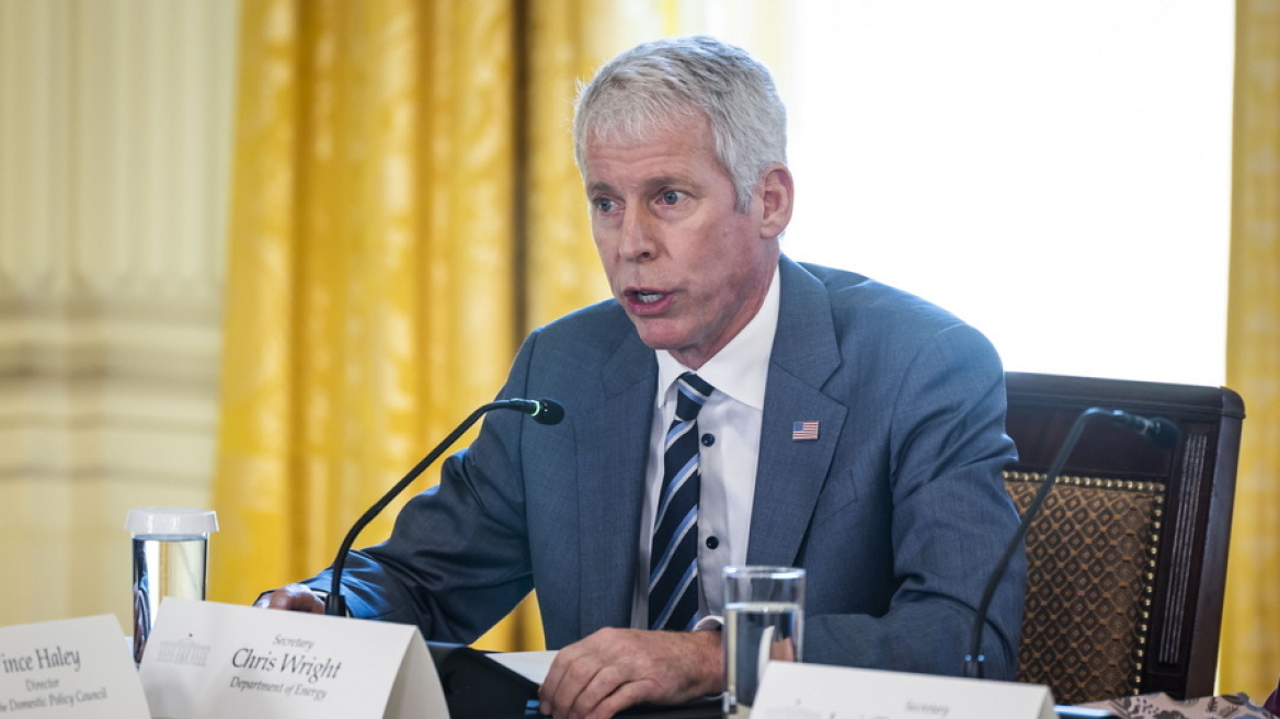 ΗΠΑ προς Ευρώπη: Σταματήστε να αγοράζετε φυσικό αέριο και πετρέλαιο αν θέλετε νέες κυρώσεις στη Μόσχα