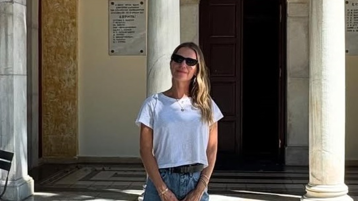 Ευγενία Νιάρχου: Η επιστροφή στο χωριό των προγόνων της και η βαθιά συγκίνηση που ένιωσε (εικόνες)