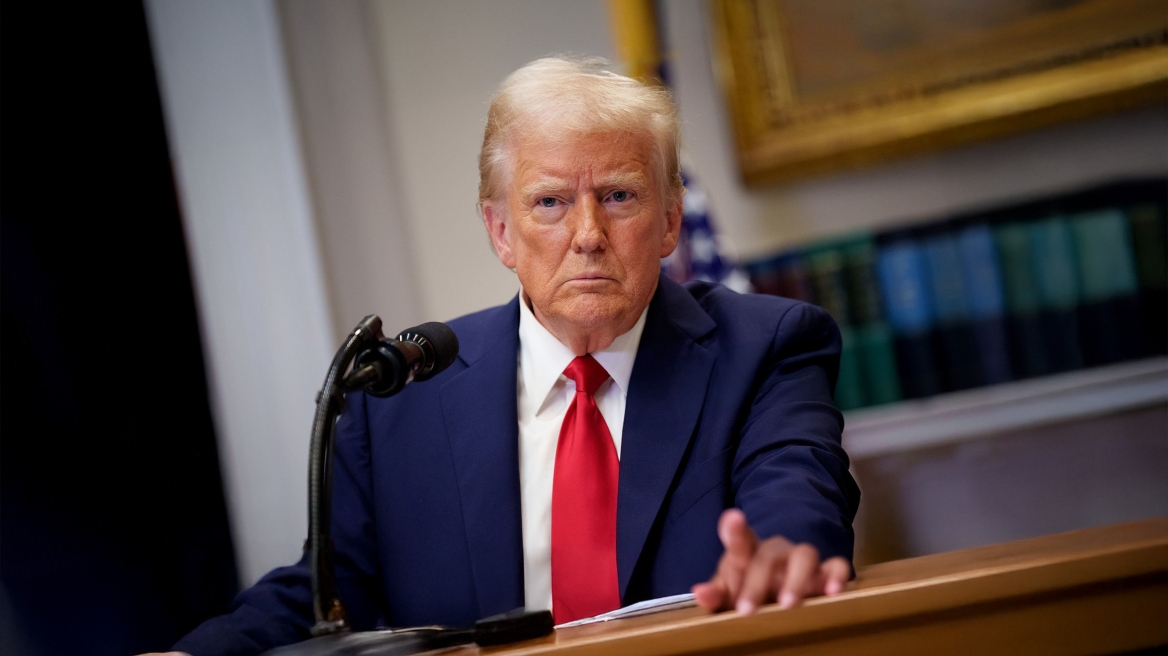 300 συλλήψεις μετά από έφοδο σε εργοστάσιο μπαταριών Hyundai και LG στην Τζόρτζια - Το μήνυμα Τραμπ