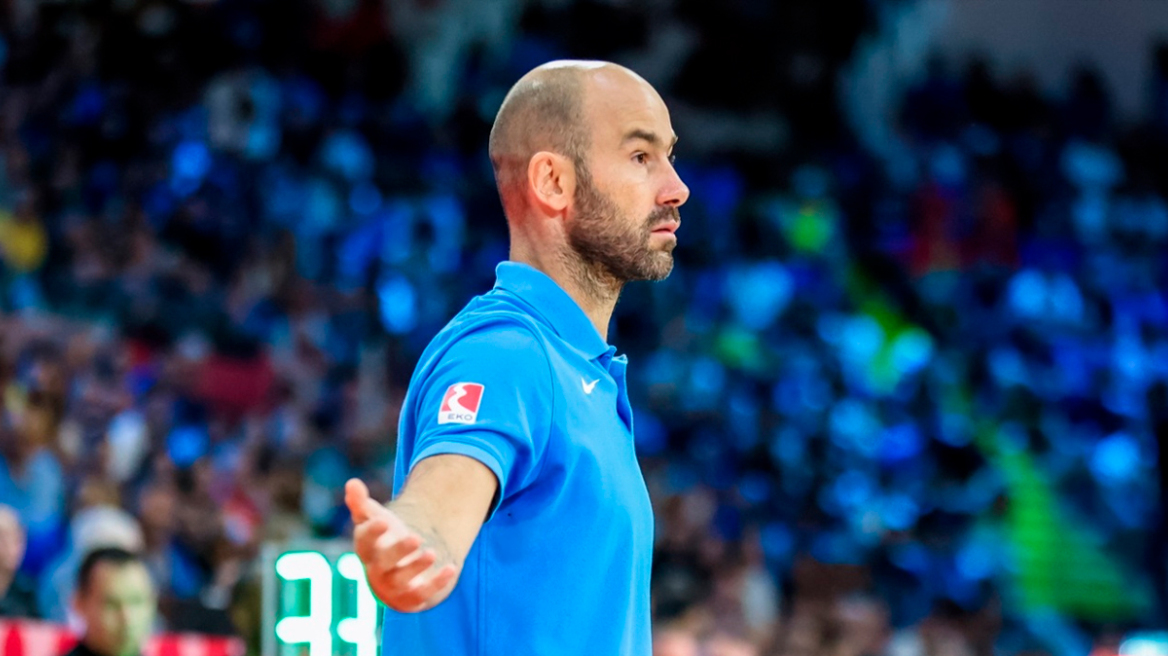 Σπανούλης: Οι διαιτητές να σεβαστούν τον Γιάννη, όπως σέβονται μεγάλους παίκτες σαν κι αυτόν