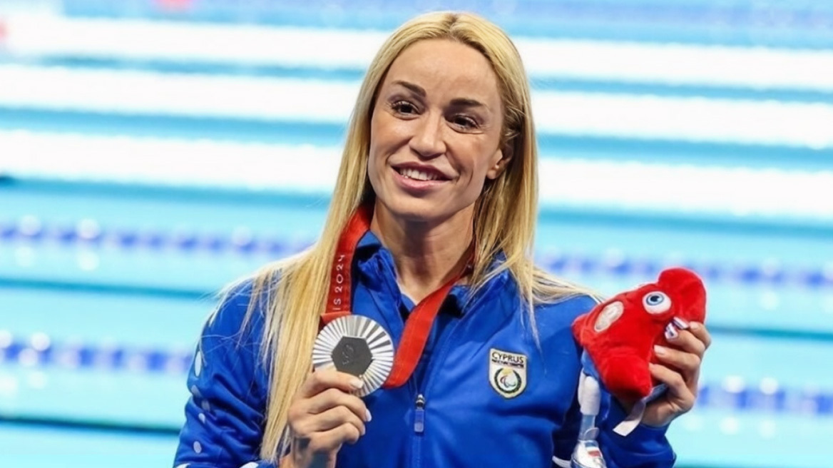 Βίντεο: Οδηγός αρνήθηκε στην Παραολυμπιονίκη Καρολίνα Πελενδρίτου να πάρει μαζί της τον σκύλο-οδηγό της - «Εγώ κάνω κουμάντο στο ταξί»