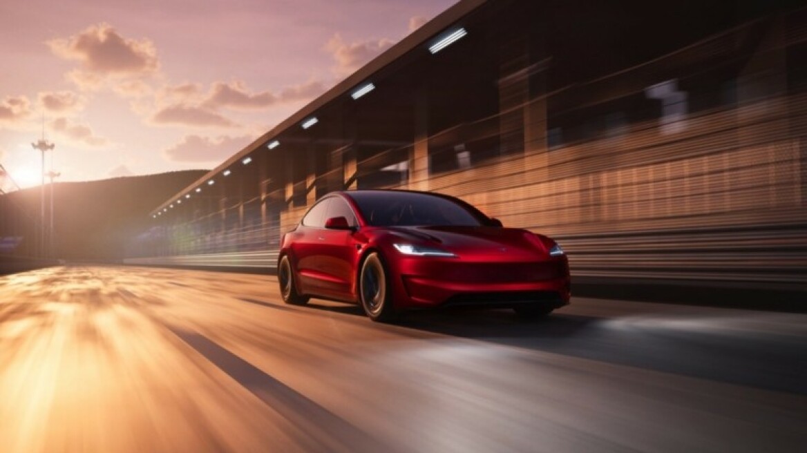 Το νέο Tesla Model 3 Performance στην Ελλάδα
