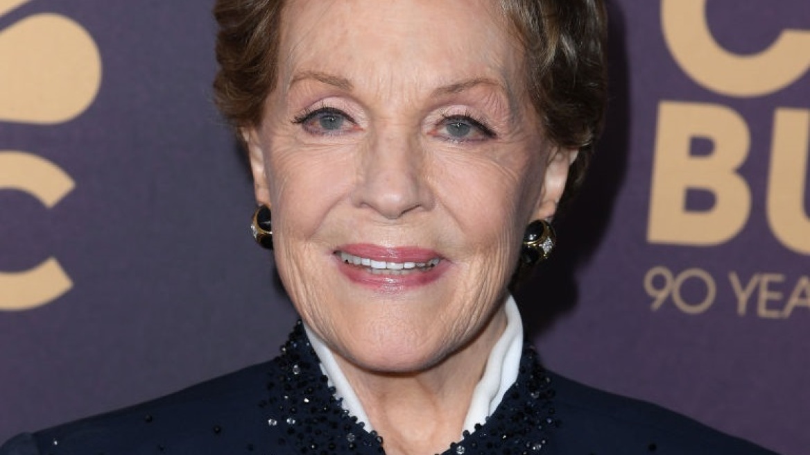 Julie Andrews : Κερδίζει Emmy για τη φωνή της Lady Whistledown στο Bridgerton

