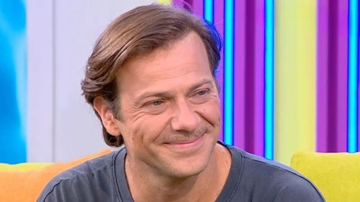 Ο Ορέστης Τζιόβας μίλησε για την προσωπική του ζωή: «Είμαι σε σχέση εδώ και έναν χρόνο»