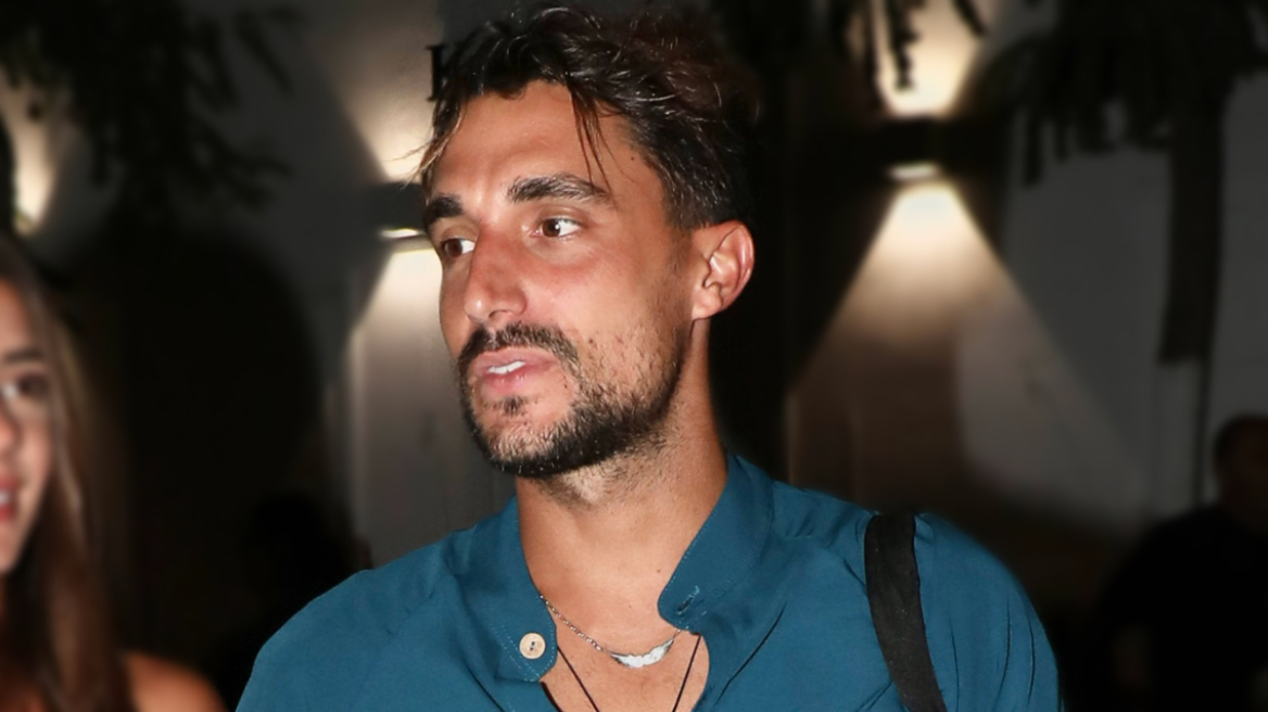 Σάκης Κατσούλης μετά τη διάγνωσή του με αιφνίδια βαρηκοΐα: Παρέλαβα τα αποτελέσματα και πάω για περαιτέρω διερεύνηση