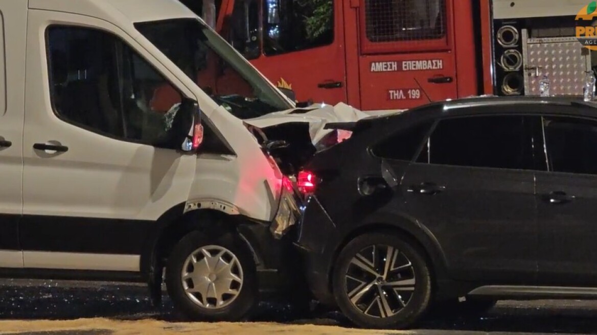 Τροχαίο ατύχημα με έναν τραυματία στη Βουλιαγμένης