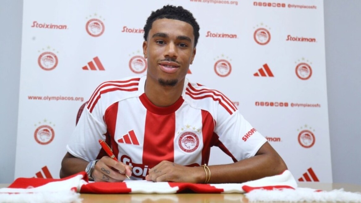 Ο Ολυμπιακός ανακοίνωσε την απόκτηση του Ζέιν Σίλκοτ – Ντιούμπερι