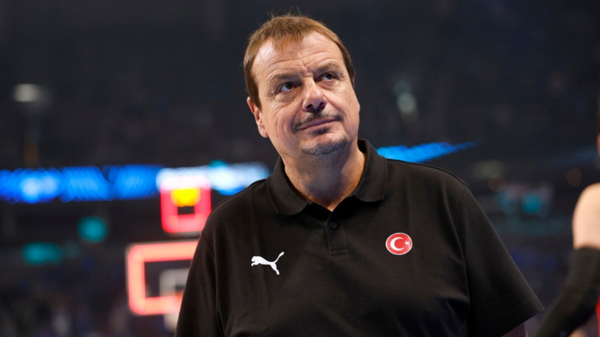 Ο Ερντογάν τηλεφώνησε στον Αταμάν για να τον συγχαρεί για τη νίκη επί της Ελλάδας - Βίντεο 