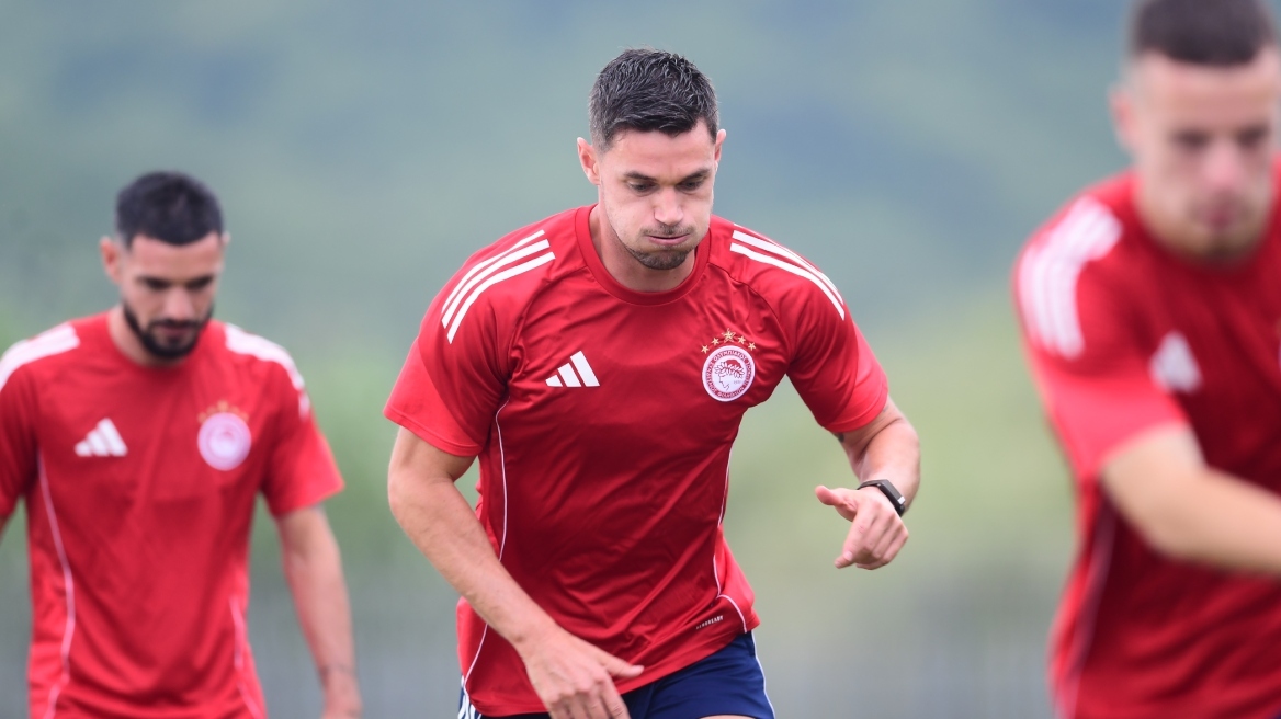 Ολυμπιακός: Πρόβλημα με τον Γιάρεμτσουκ - Υπολογίζονται Στρεφέτσα και Ποντένσε για Πανσερραϊκό