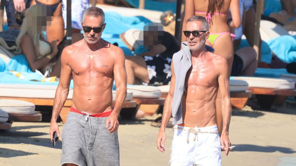Φωτογραφίες: Τα αδέρφια Dsquared2 απολαμβάνουν τις βουτιές τους στη Μύκονο