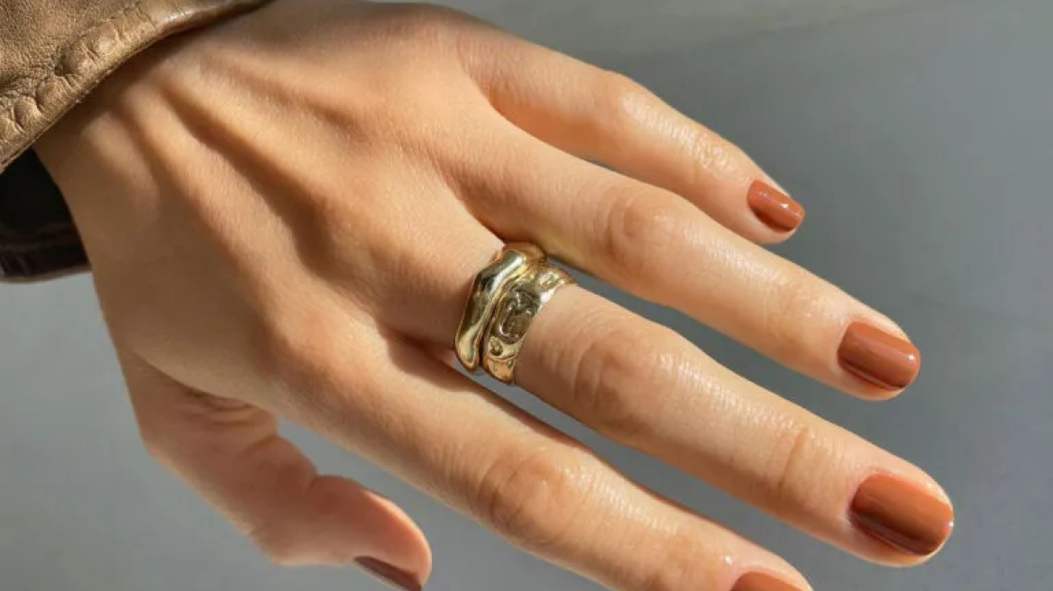 Έξι τάσεις στο μανικιούρ που θα βλέπουμε παντού τους επόμενους μήνες
