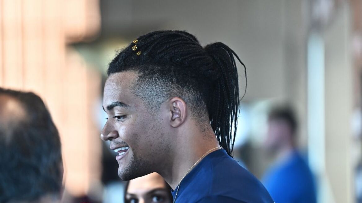 Εμμανουήλ Καραλής: «Ελπίζω να κλείσει η χρονιά με κάτι πολύ όμορφο» - Βίντεο