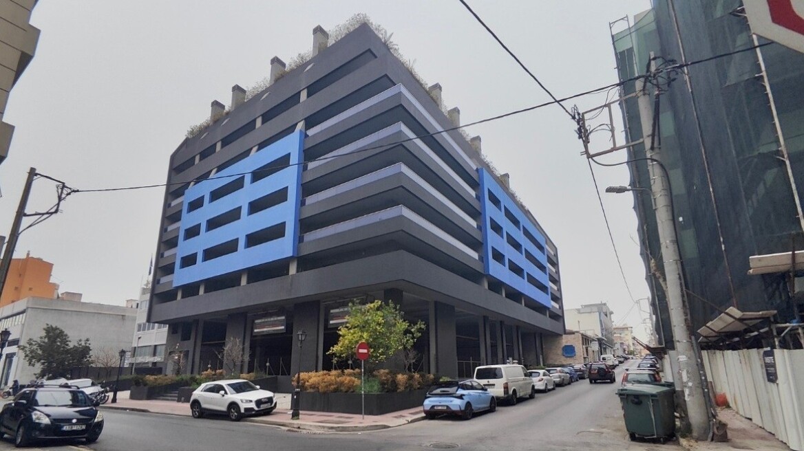 Pharos: Με την… τρίτη άλλαξε χέρια το μεγάλο ακίνητο στον Πειραιά