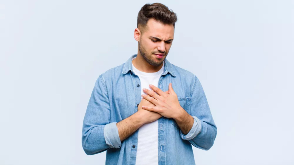 Παθαίνουμε εμφράγματα όλο και πιο νέοι; Ο καρδιολόγος απαντά