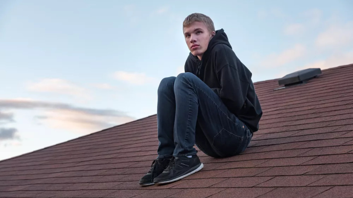 Eurostat: Η αυτοκτονία δεύτερη αιτία θανάτου στους νέους της ΕΕ – Η θέση της Ελλάδας