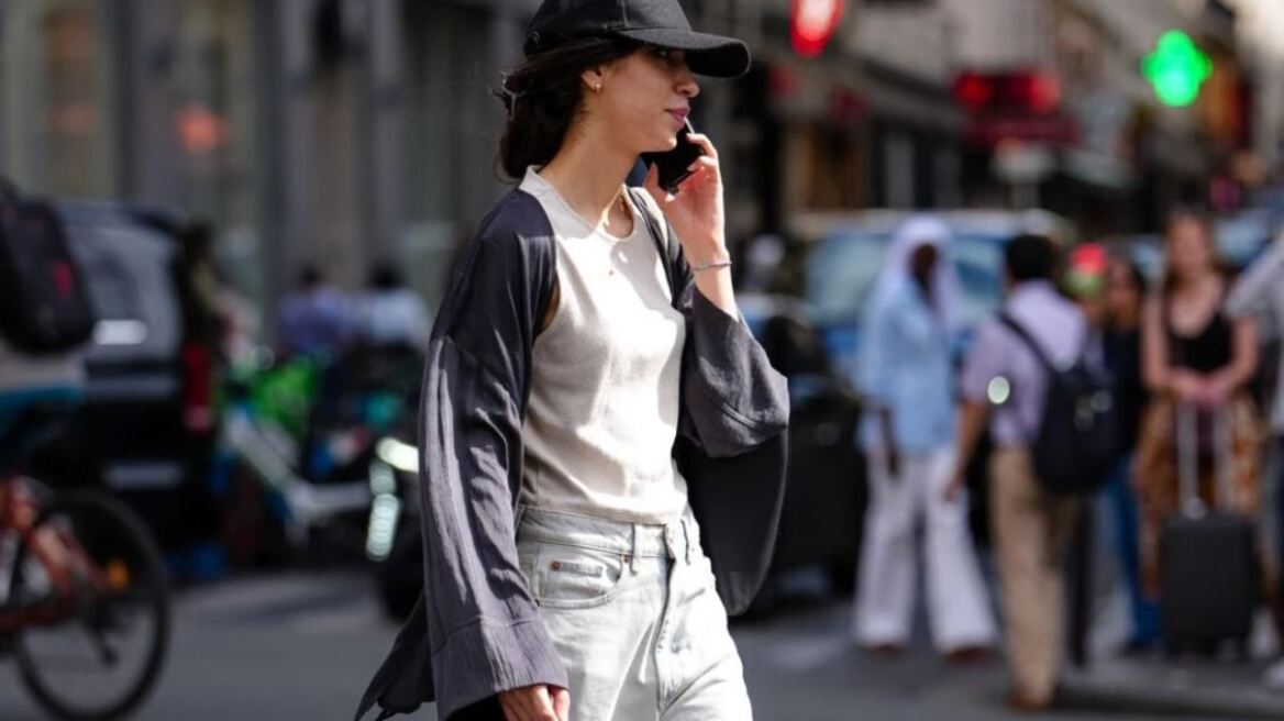 Πώς να συνεχίσετε να φοράτε τα καλοκαιρινά σας ρούχα το φθινόπωρο
