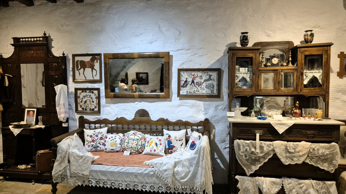  Η ιστορία του μεγαλύτερου χωριού της Νάξου ξεδιπλώνεται στο Λαογραφικό-Εκκλησιαστικό μουσείο Φιλωτίου
