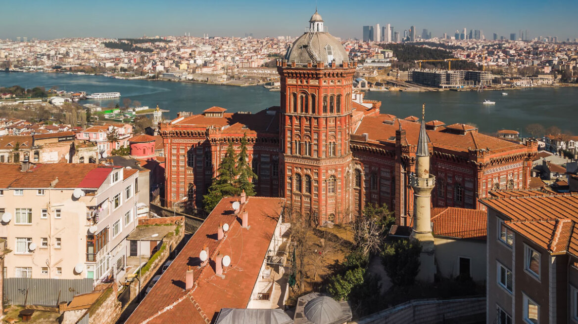 Πρώτη φορά μετά από 571 χρόνια χωρίς μαθητή η Α’ Τάξη του Γυμνασίου της Μεγάλης του Γένους Σχολής