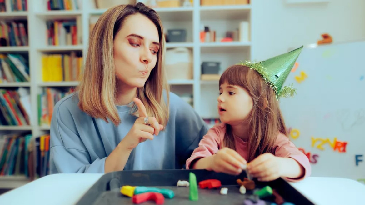 Γονείς: Πώς θα μεγαλώσετε παιδιά με αυτοπεποίθηση – 6 συμβουλές από την ψυχολόγο