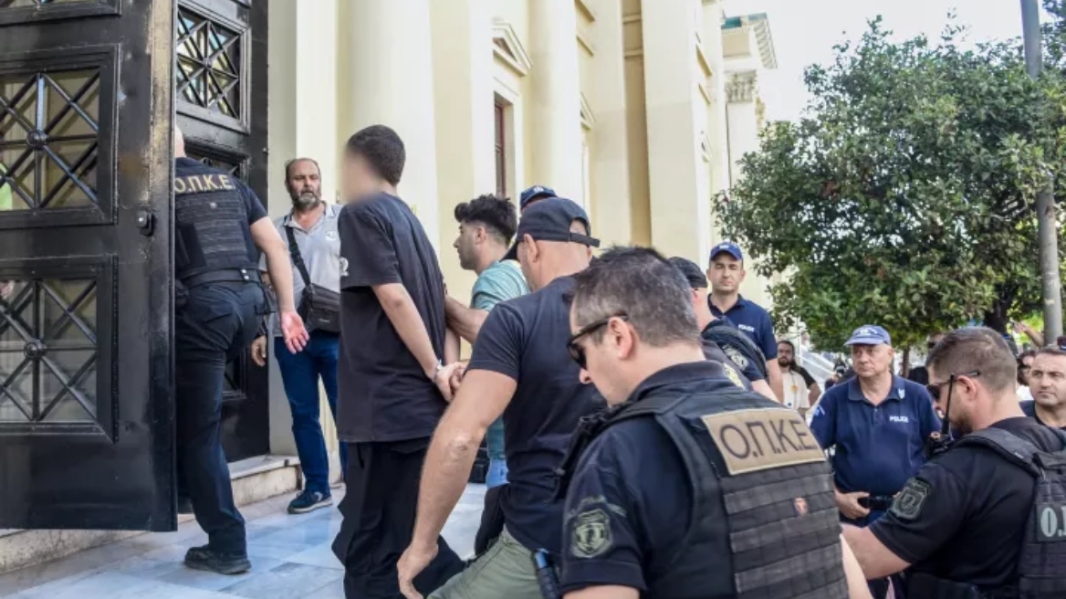 Φωτιά στο Γηροκομείο Πάτρας