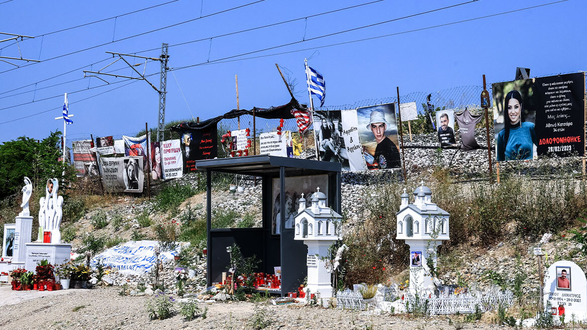 Μνημείο για την τραγωδία στα Τέμπη