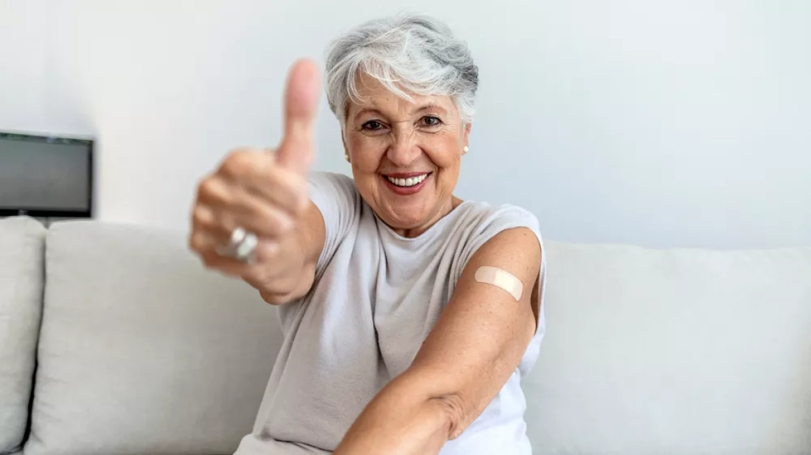 Το εμβόλιο που μειώνει τις νοσηλείες με καρδιοαναπνευστικά προβλήματα στους άνω των 60
