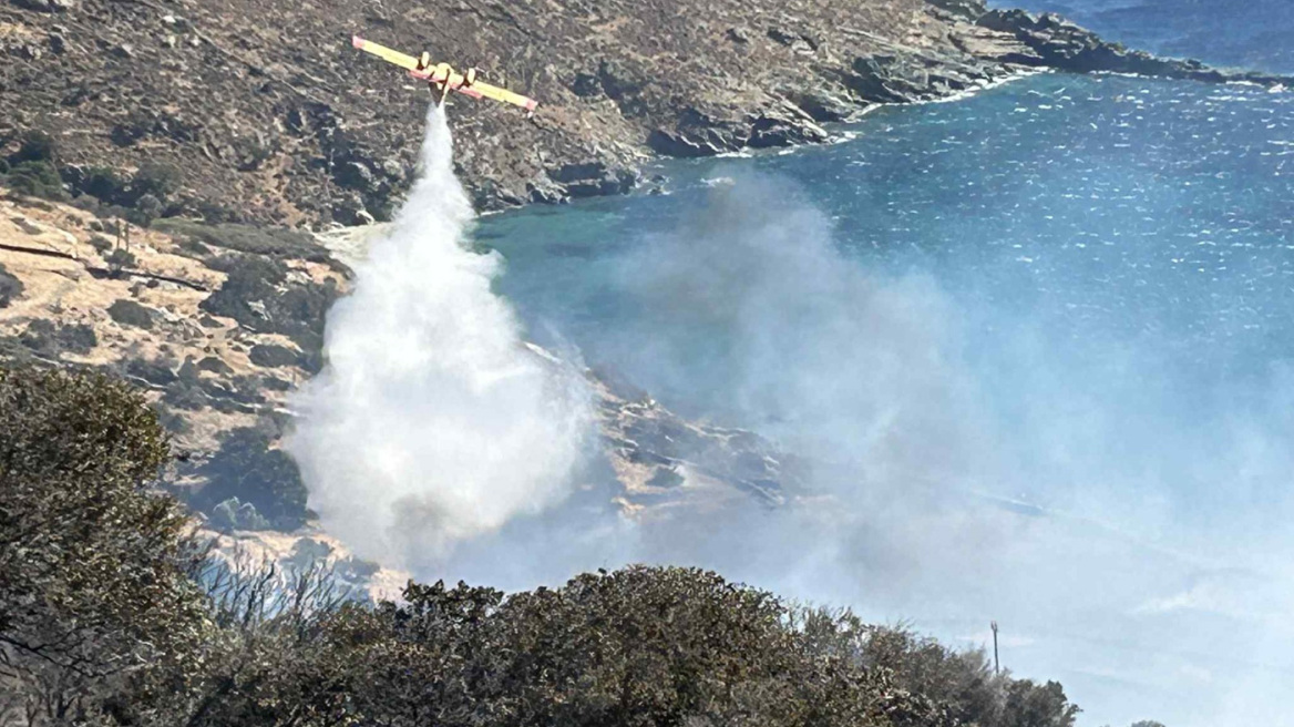 Καλύτερη η εικόνα της φωτιάς στην Παλαιόπολη Άνδρου - 112 για ετοιμότητα, δείτε φωτογραφίες