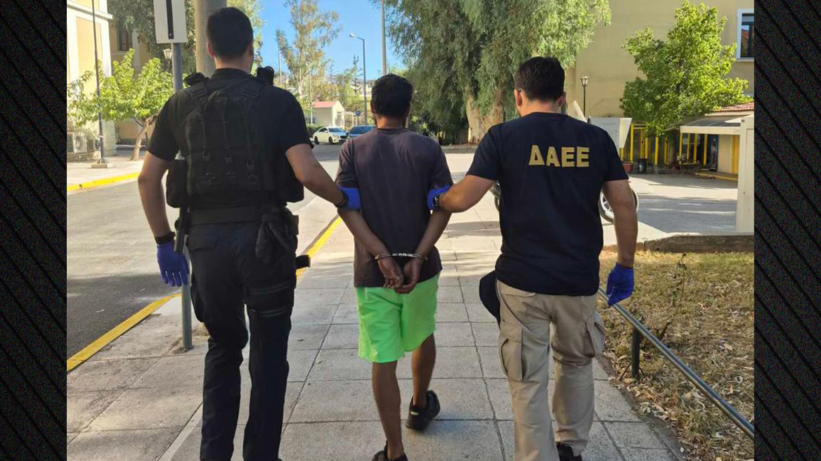 Συνελήφθη Παλαιστίνιος για τη φωτιά στο δάσος του Υμηττού κοντά στη λεωφόρο Καρέα - Δείτε φωτογραφίες