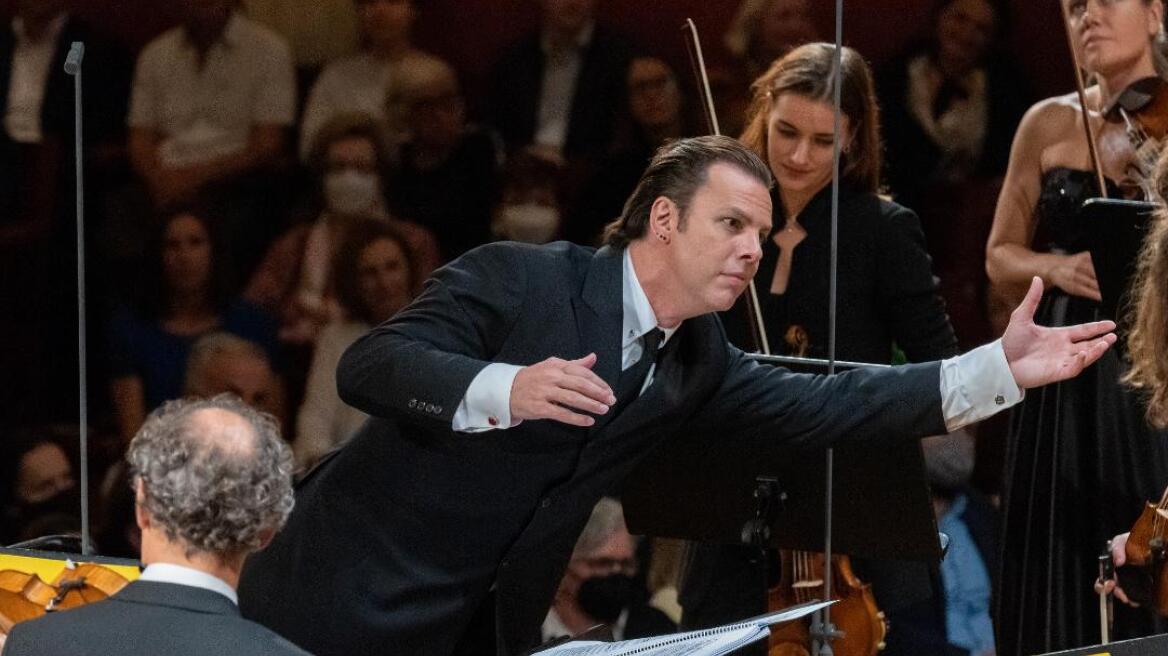 Θεόδωρος Κουρεντζής: Πότε ξεκινά η προπώληση των εισιτηρίων για τις συναυλίες του στο Μέγαρο Μουσικής Αθηνών