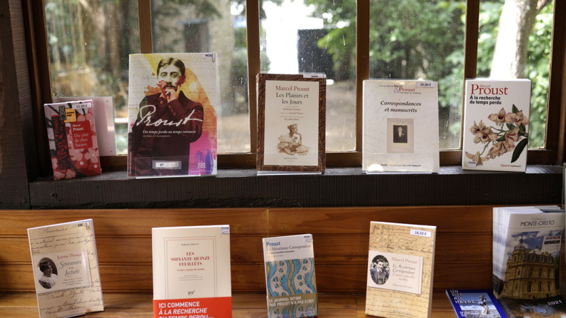 Το γαλλικό κράτος θέλει να αποκτήσει τα χειρόγραφα της «μαντλέν» του Μαρσέλ Προυστ
