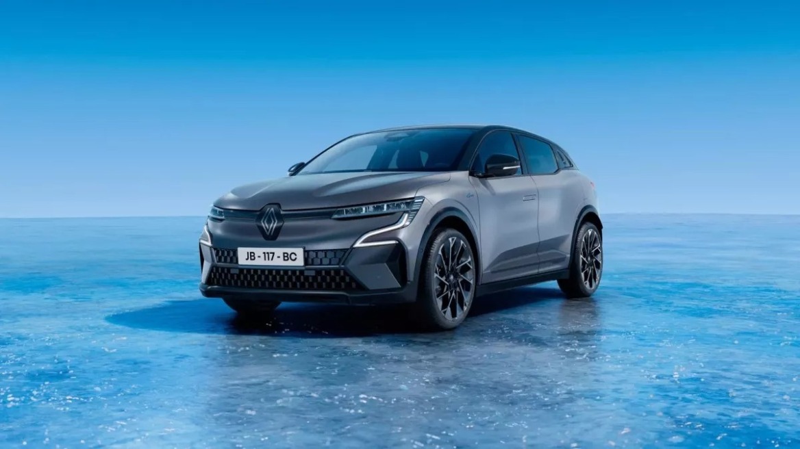 Η Renault σκέφτεται ένα «καυτό» Megane