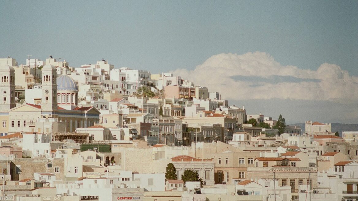 Φθινοπωρινό ταξίδι στη Σύρο, την αρχόντισσα των Κυκλάδων
