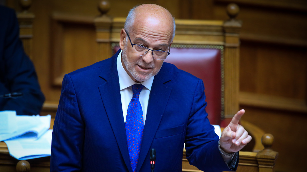 Σφοδρή επίθεση Φλωρίδη σε ΠΑΣΟΚ - ΣΥΡΙΖΑ - Απορρίφθηκε από τη ΝΔ η ένσταση αντισυνταγματικότητας για το άρθρο 18